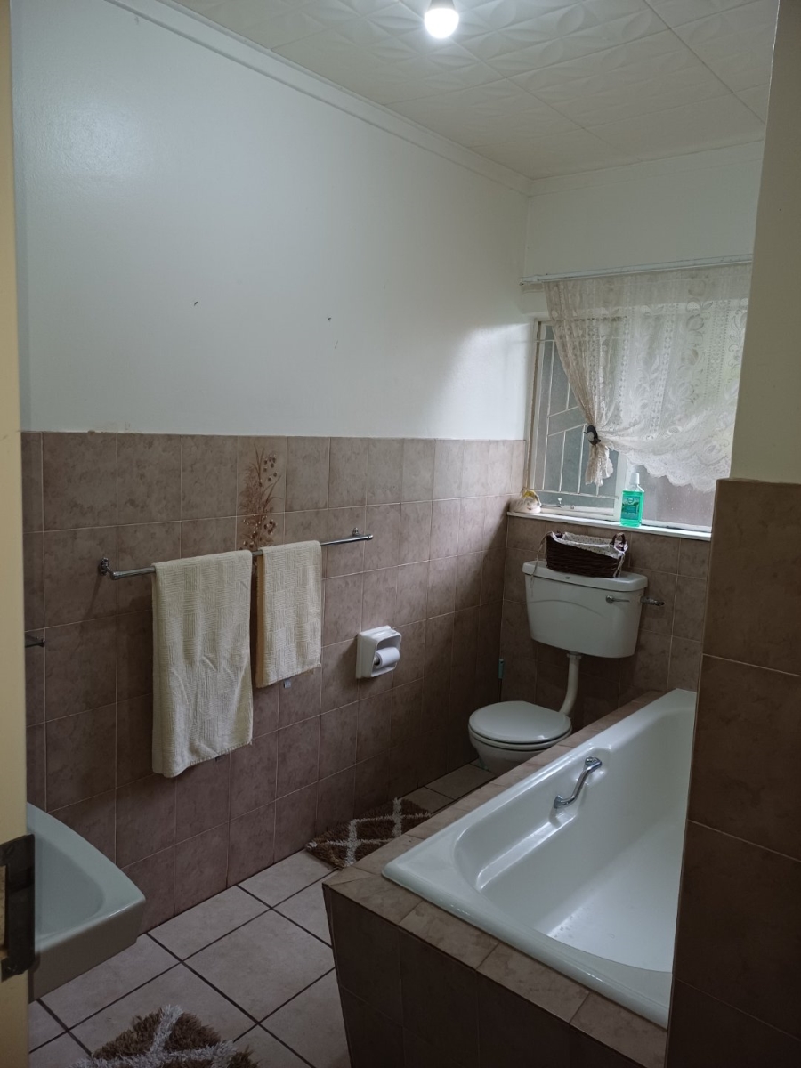 3 Bedroom Property for Sale in Pellissier Free State